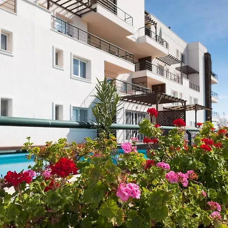 Διαμέρισμα Nice 1 Bed Paradise Beach Front